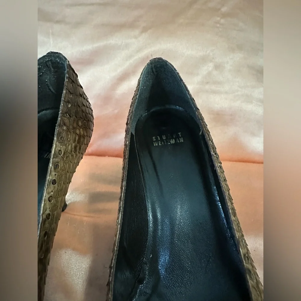 Stuart Weitzman Snake Print Heels - Picture 13 of 16